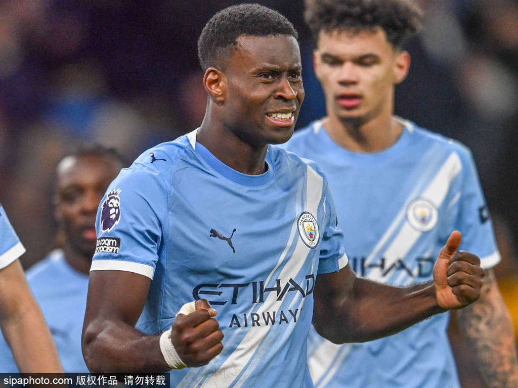 英超积分榜:曼城重返胜利轨道 曼联若成功阻击阿森纳进前四
